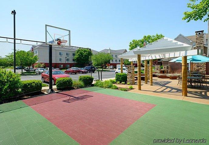 Residence Inn Frederick Esterno foto