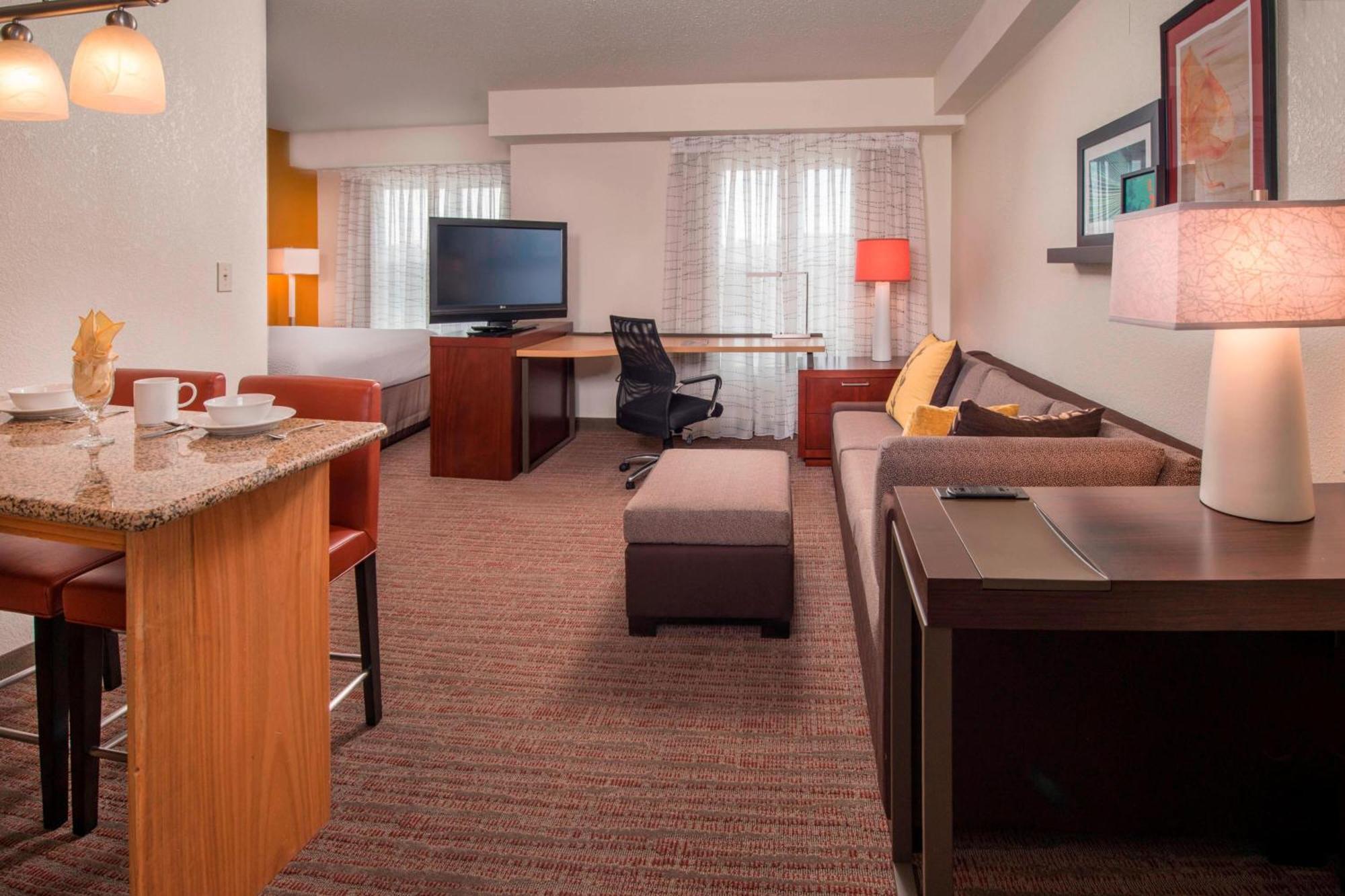 Residence Inn Frederick Esterno foto