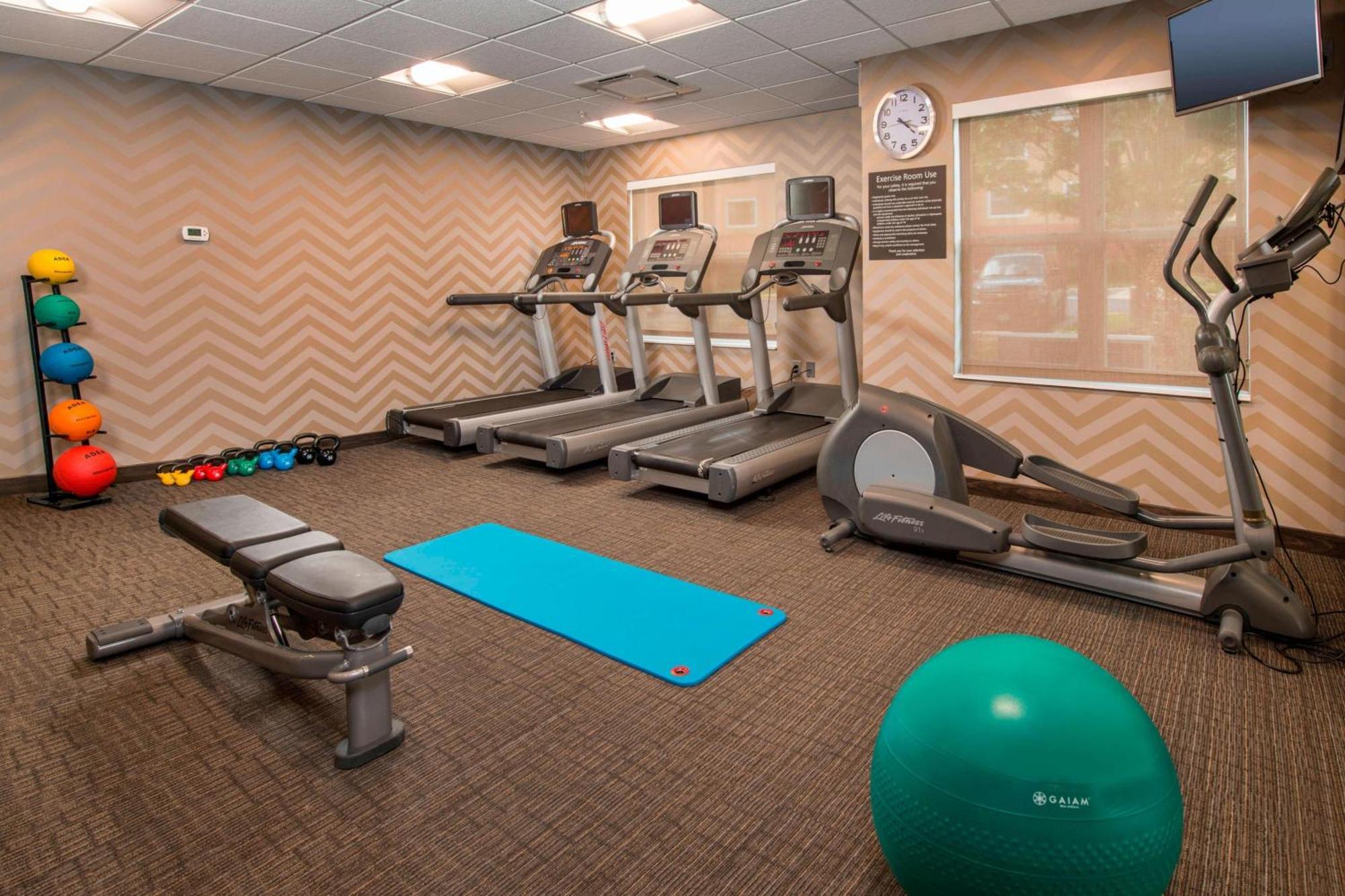Residence Inn Frederick Esterno foto